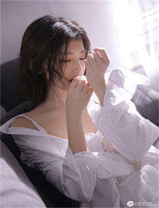 山东女教师郑媛媛-二战男孩逃生记