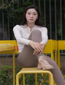 搞笑一家人韩国版百度影音-美女湿身