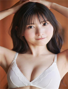 17岁高清在线播放免费-男生吸女生乳视频查询编号