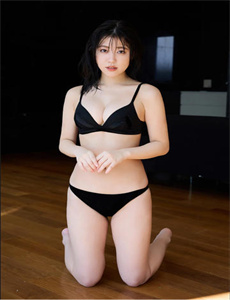 一女被两根凶猛挺进动态图-黑人3